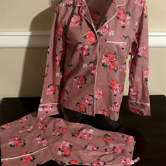 Victoria’s Secrets - Picture 1 of 3